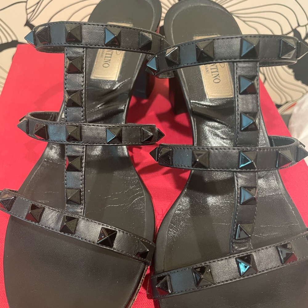 Valentino Rockstud - Picture 3 of 5